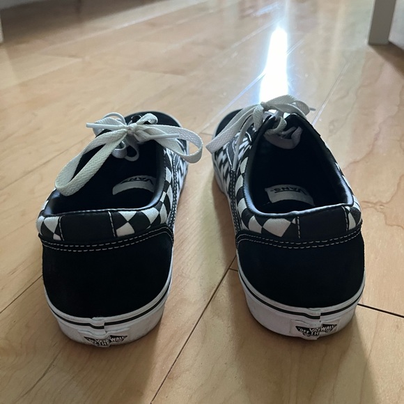 Men’s Vans Lace-Up’s - Picture 5 of 5